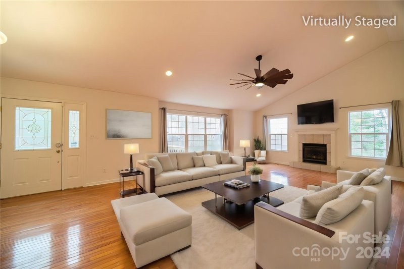 Property image 3 at 604 Hidden Springs Drive, Asheville, NC 28804