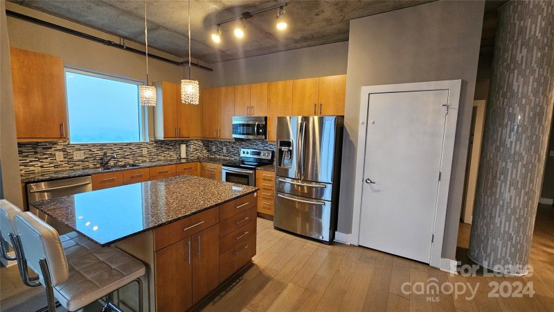 Property image 2 at 505 E 6th Street, Charlotte, NC 28202