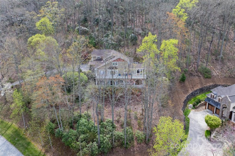 Property image 2 at 33 Hearthstone Drive, Asheville, NC 28803