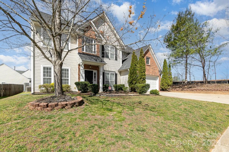Property image 2 at 2921 Oakdale Pasture Drive, Charlotte, NC 28216