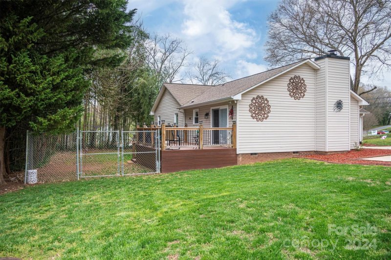 Property image 4 at 712 S Laurel Street, Lincolnton, NC 28092