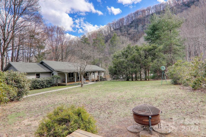 Property image 3 at 15 Mcgregor Lane, Maggie Valley, NC 28751