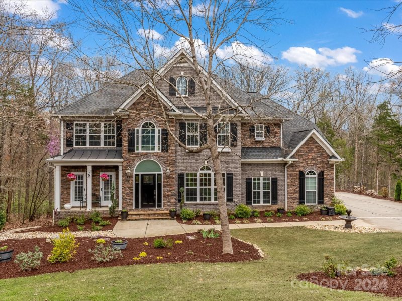 Property image 3 at 187 Logan Crossing Drive, Davidson, NC 28036