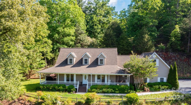 Property image 2 at 3 Signal Ridge Road, Sylva, NC 28779