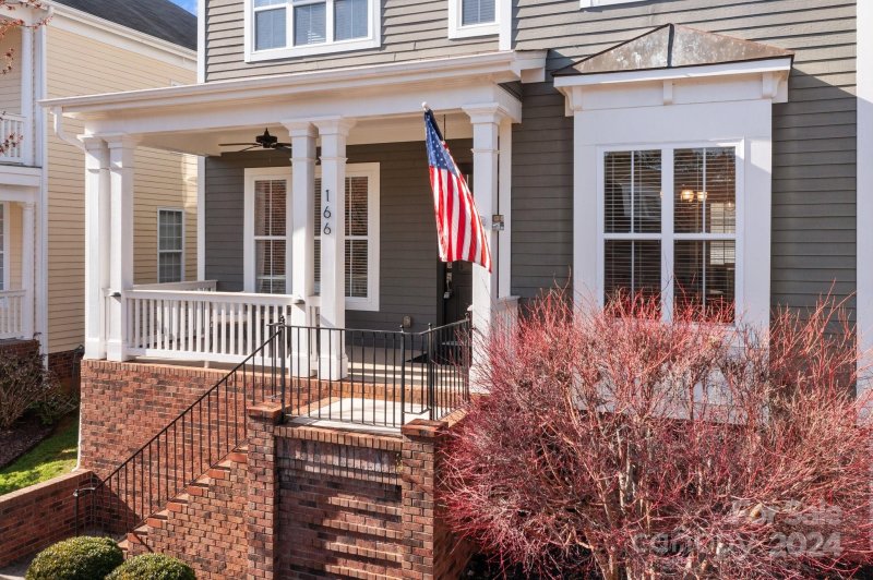 Property image 4 at 166 Lavender Bloom Loop, Mooresville, NC 28115