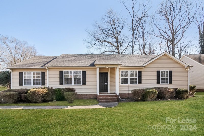 Property image 3 at 1628 Lisbon Lane, Charlotte, NC 28269