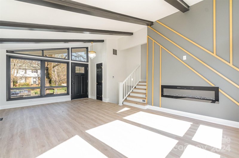 Property image 3 at 5110 Amity Place, Charlotte, NC 28212