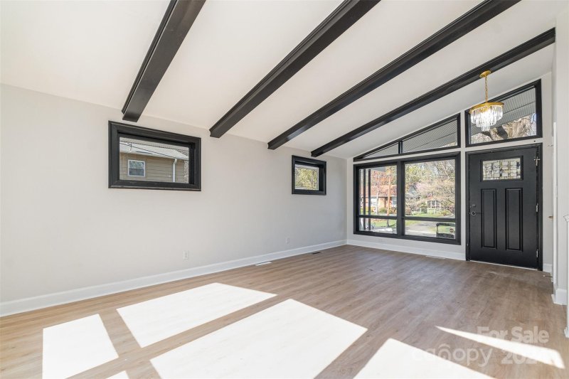 Property image 4 at 5110 Amity Place, Charlotte, NC 28212