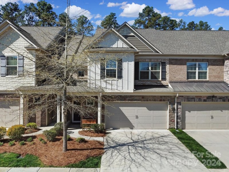 3175 Hartson Pointe Drive