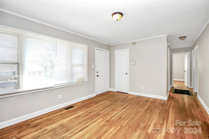 Property image 5 at 4317 Welling Avenue, Charlotte, NC 28208