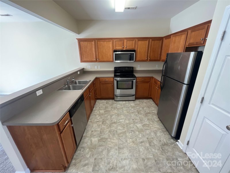 Property image 3 at 341 Doughton Lane, Charlotte, NC 28217