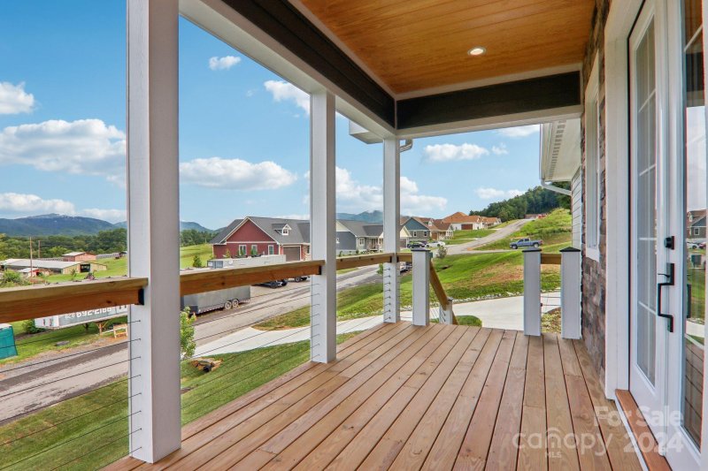 Property image 5 of 62 Maple Knoll Drive in The Orchards at Chimney Rock, Hendersonville, NC 28792