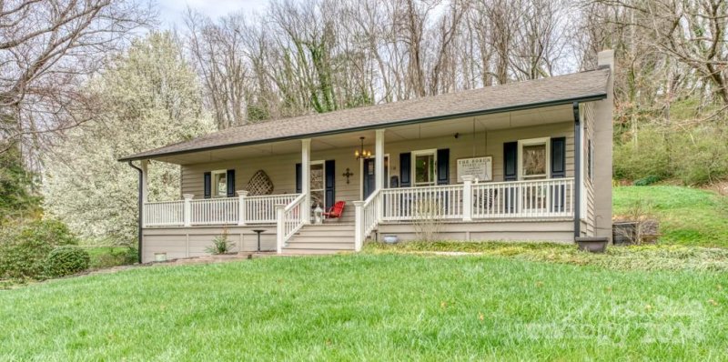 118 Spooks Branch Road