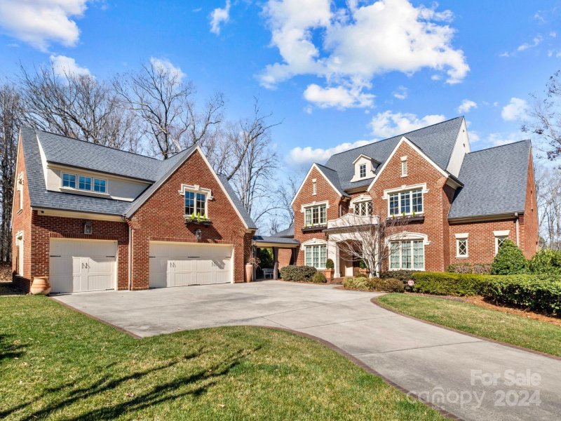 Property image 2 at 9520 Heydon Hall Circle, Charlotte, NC 28210