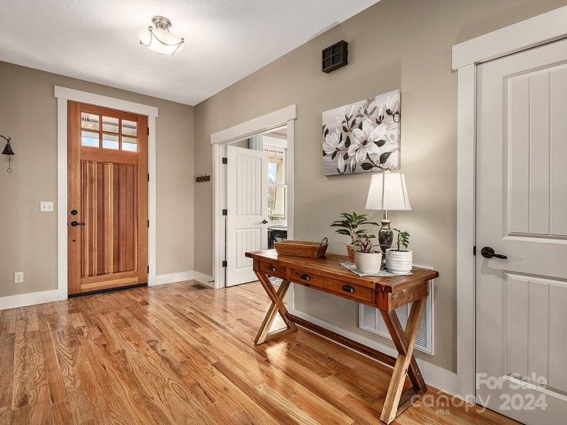 Property image 2 at 70 Skytop Farm Lane, Hendersonville, NC 28791