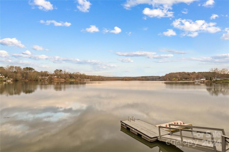 Property image 2 at 226 Grayrock Drive, Statesville, NC 28677