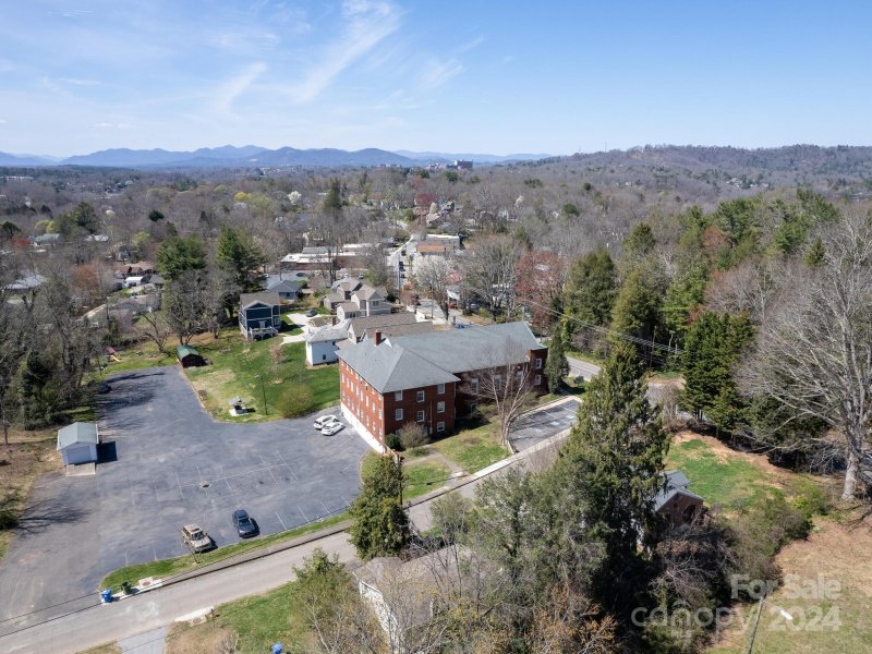 Property image 5 at 35 Robin Street, Asheville, NC 28803