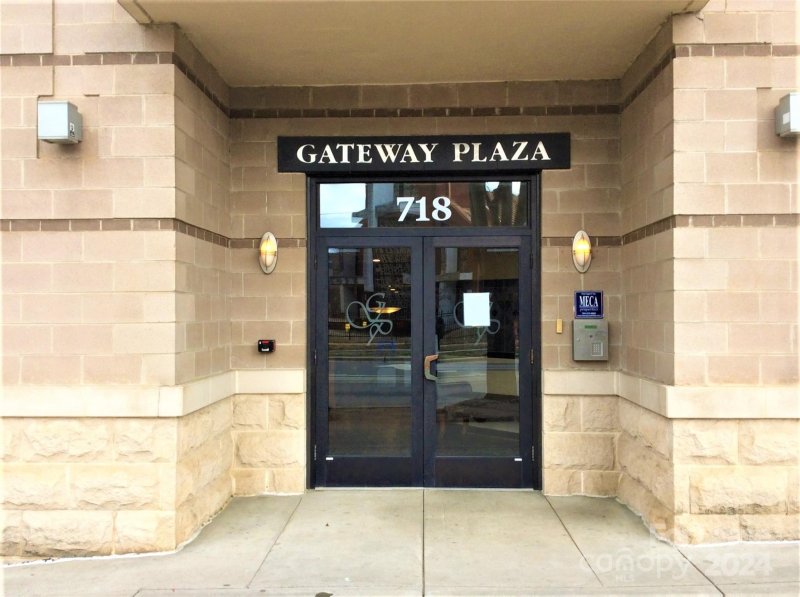 Property image 3 at 718 Trade Street, Charlotte, NC 28202