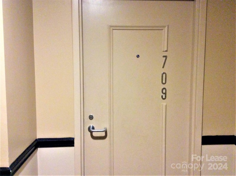 Property image 4 at 718 Trade Street, Charlotte, NC 28202