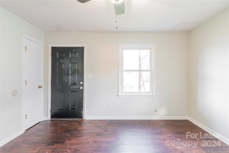 Property image 5 at 3000 Ross Avenue, Charlotte, NC 28208