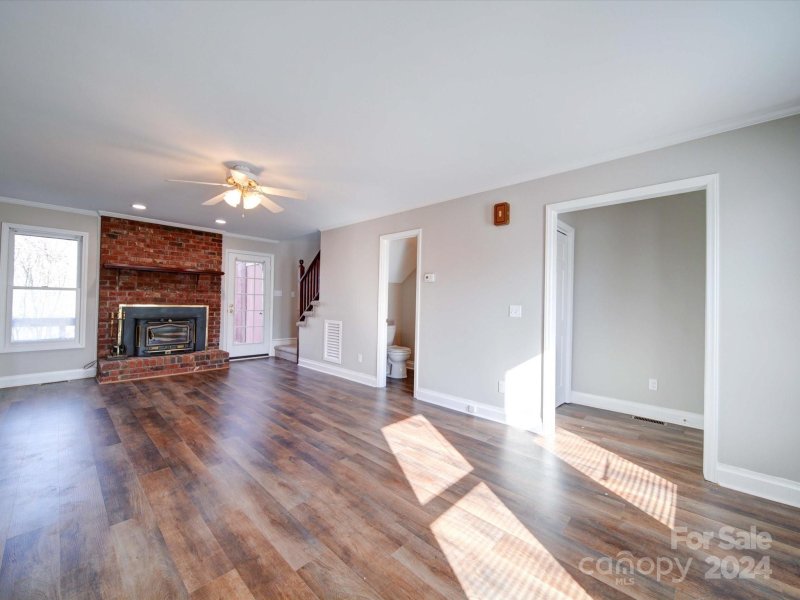 Property image 3 at 1146 Crestmont Drive, Concord, NC 28025