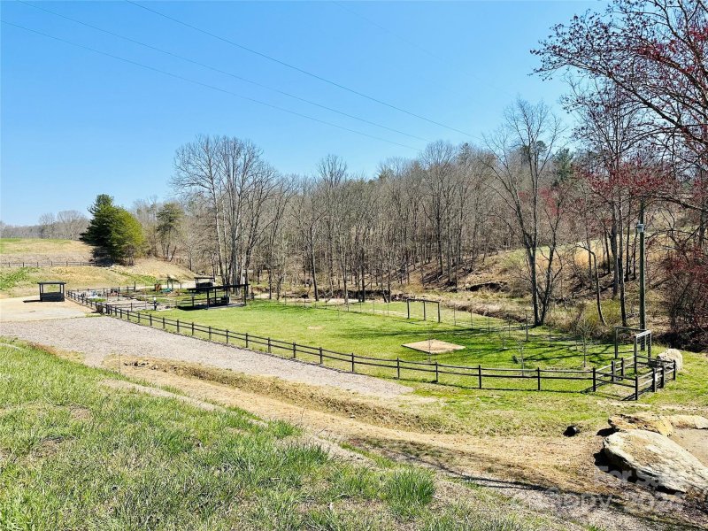 Property image 4 at 241 Westridge Farm Road, Asheville, NC 28804