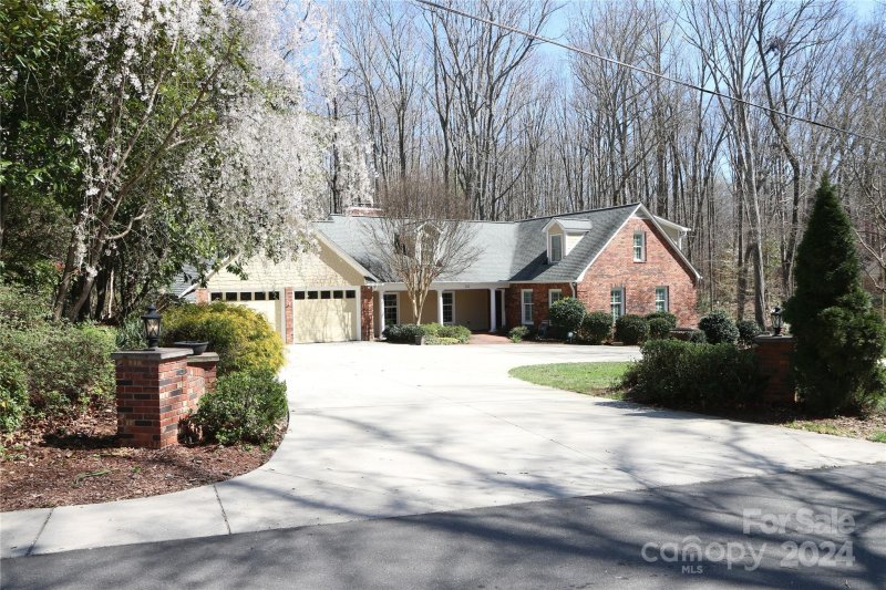 531 Saint Cloud Drive