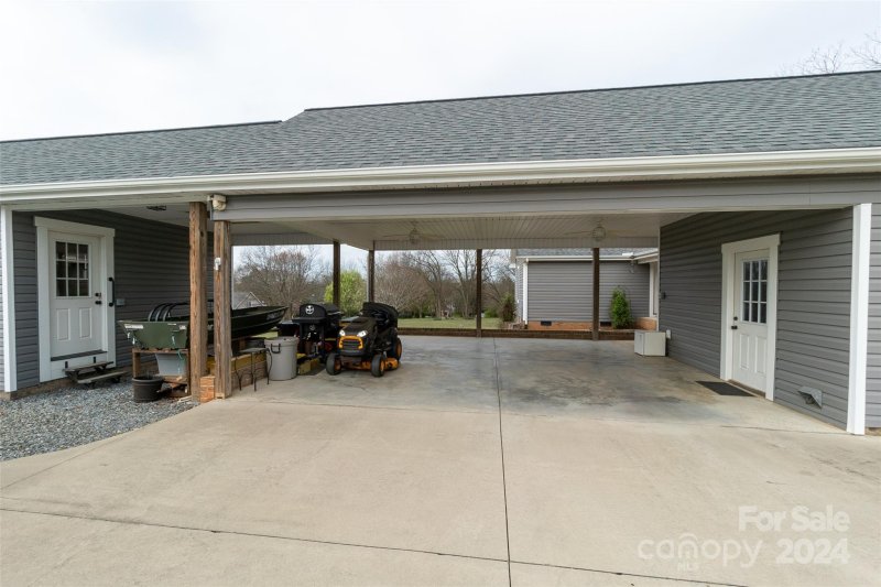 Property image 5 at 115 Lakewood Drive, Kings Mountain, NC 28086