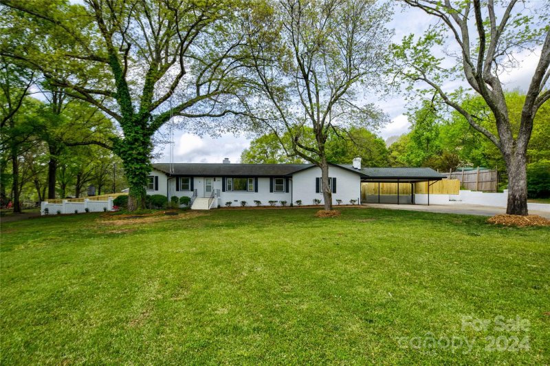 1999 Briarwood Circle