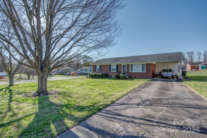 Property image 2 at 324 Bright Avenue, Bessemer City, NC 28016