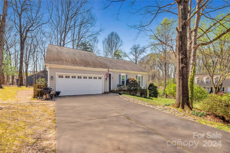 Property image 2 at 101 Van Buren Place, Huntersville, NC 28078