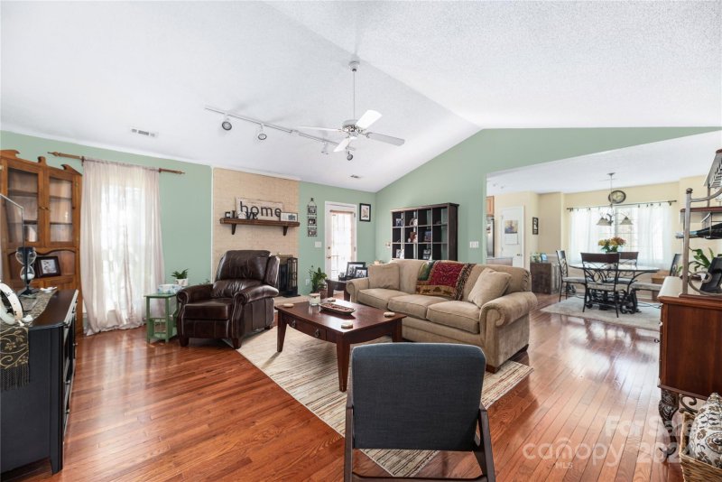 Property image 3 at 101 Van Buren Place, Huntersville, NC 28078