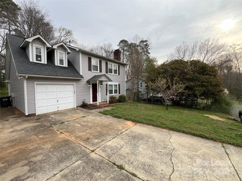Property image 2 at 7409 Lockmont Drive, Charlotte, NC 28212