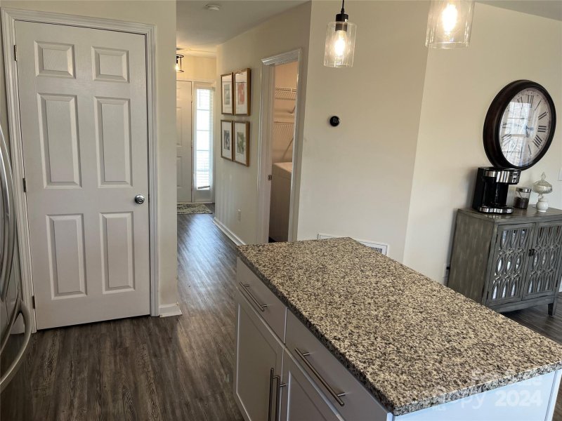 Property image 4 at 6906 Culloden More Court, Charlotte, NC 28217