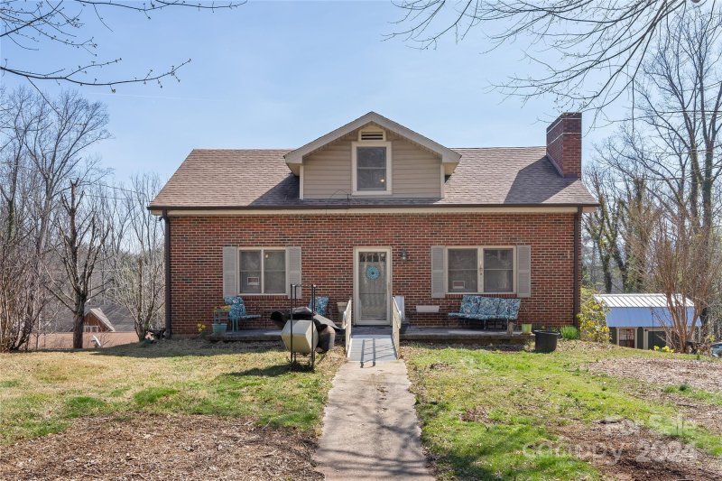 Property image 2 at 55 Cisco Road, Asheville, NC 28805