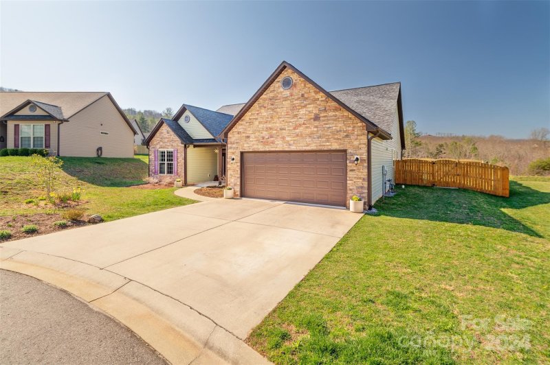 Property image 2 at 32 Checkerberry Court, Weaverville, NC 28787