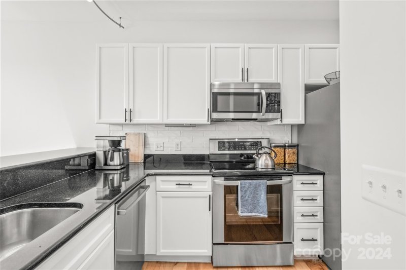 Property image 3 at 1314 Kenilworth Avenue, Charlotte, NC 28203