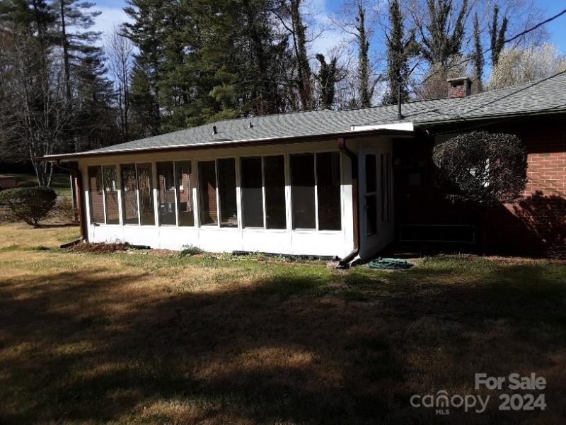 Property image 4 at 397 Balsam Road, Hendersonville, NC 28792