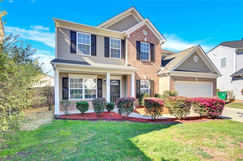 Property image 2 at 3737 Amber Meadows Drive, Charlotte, NC 28269