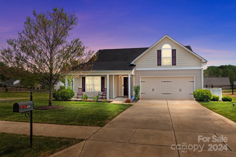 Property image 2 at 414 Berrybeth Circle, China Grove, NC 28023