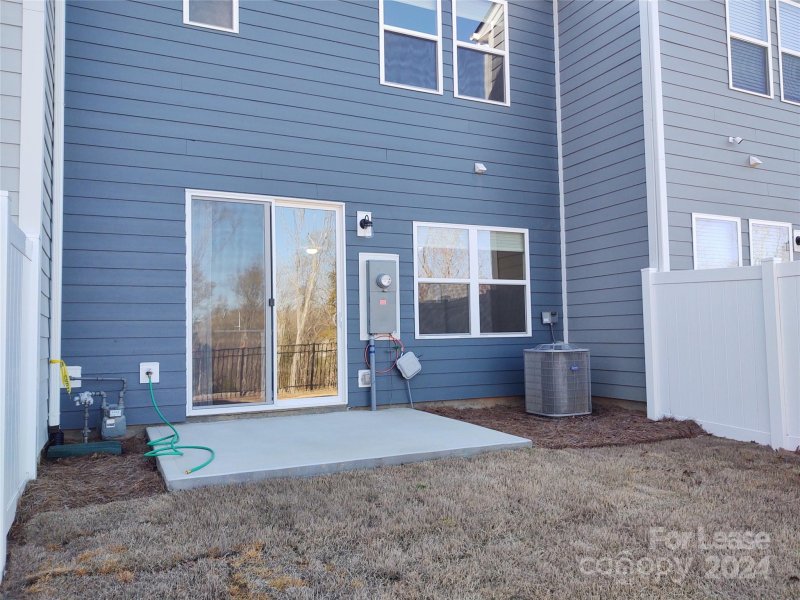 Property image 2 at 1137 Grays Mill Road, Charlotte, NC 28215