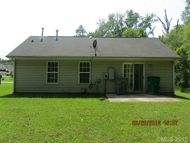 Property image 2 at 348 Touch Me Not Lane, Charlotte, NC 28216