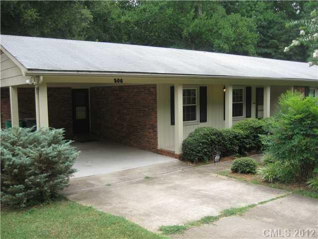 Property image 2 at 506 Touch Me Not Lane, Charlotte, NC 28216