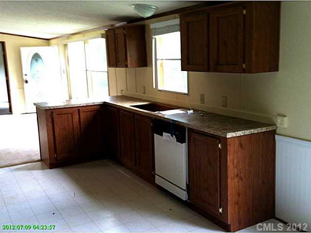 Property image 4 at 147 Castle Court, Kings Mountain, NC 28086