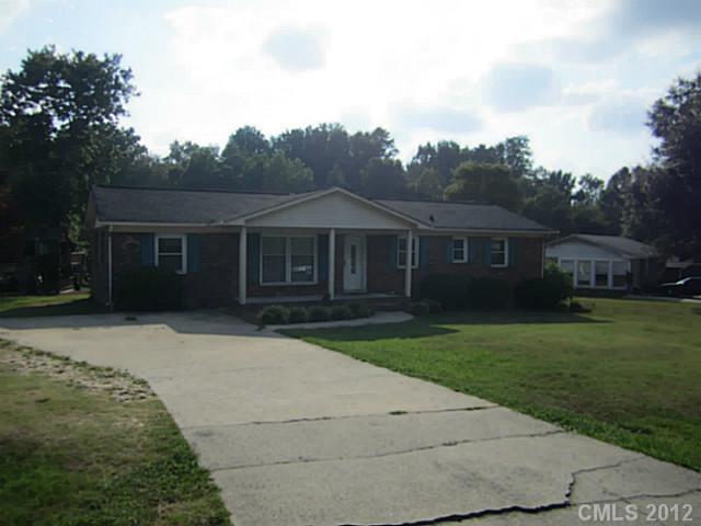 Property image 2 at 2035 Hollandale Drive, Gastonia, NC 28212
