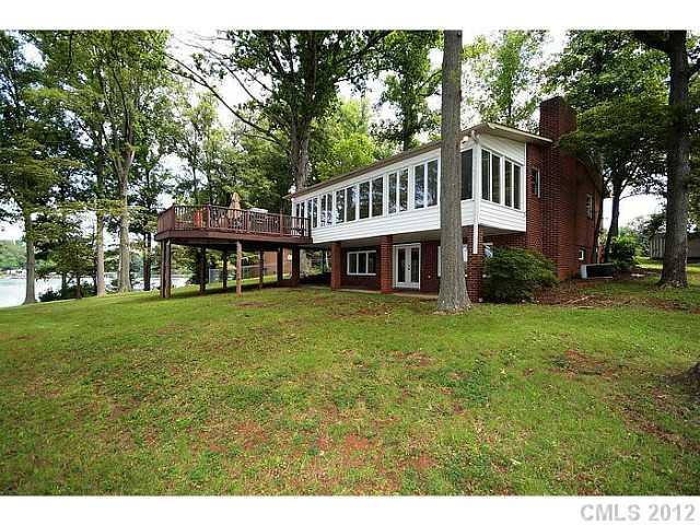 Property image 2 at 208 Morgan Bluff Road, Mooresville, NC 28117