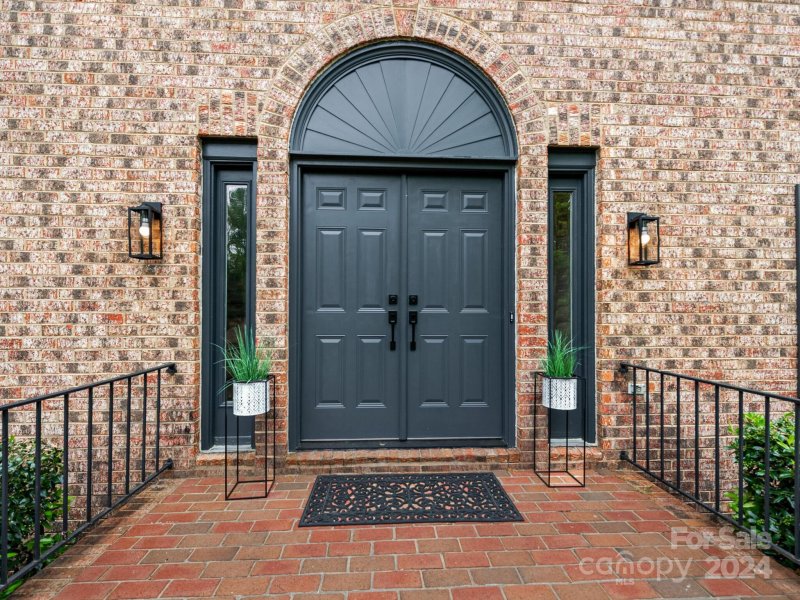 Property image 2 at 1130 Iverleigh Trail, Charlotte, NC 28270