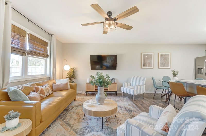 Property image 3 at 4044 Strangford Avenue, Charlotte, NC 28215