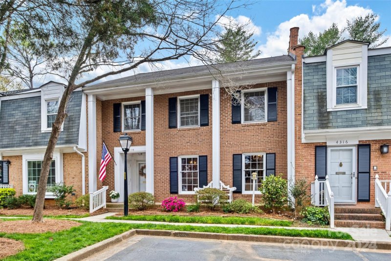 Property image 2 at 4318 Silo Lane, Charlotte, NC 28226