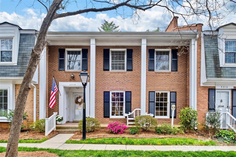 Property image 3 at 4318 Silo Lane, Charlotte, NC 28226